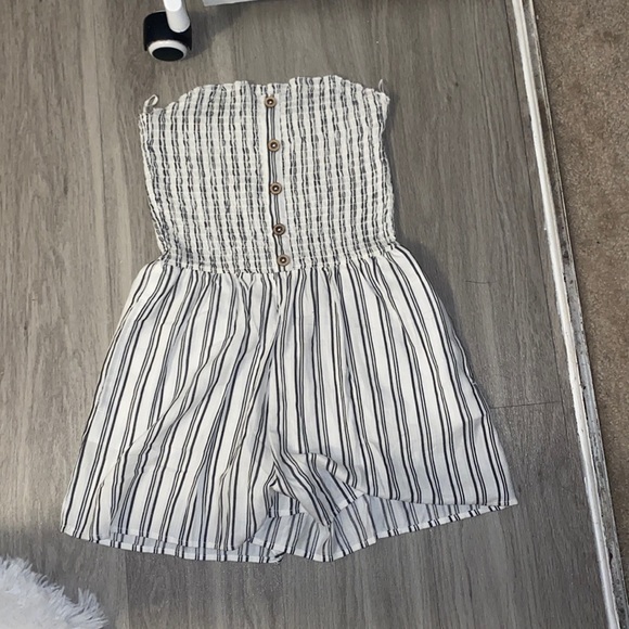 ribbed romper with front buttons - Picture 1 of 2